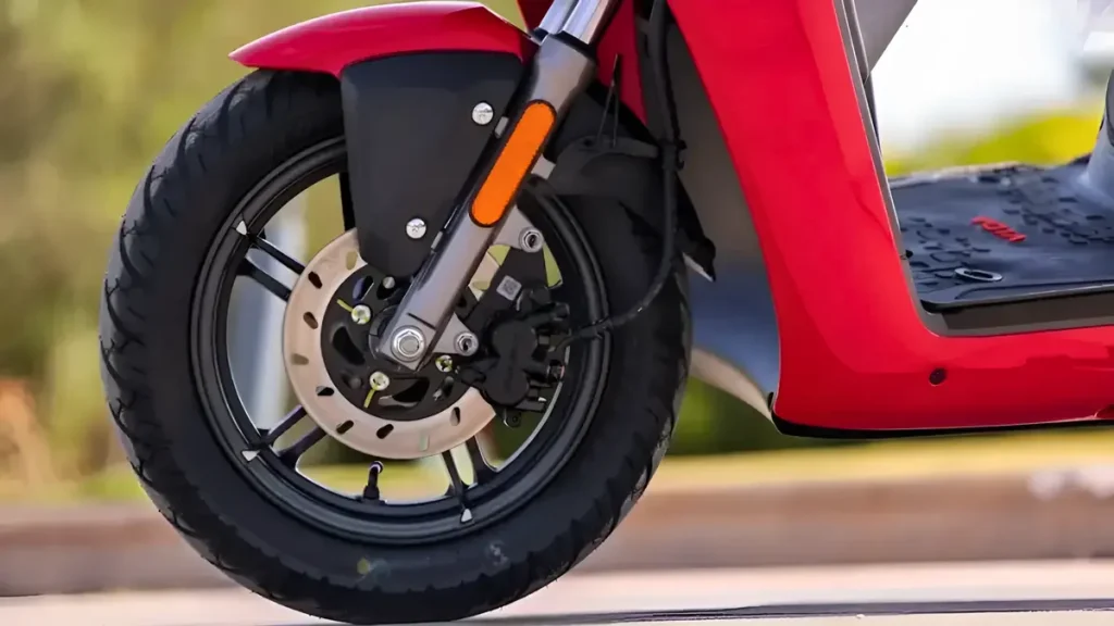 बिना RTO, बिना रजिस्ट्रेशन वाला Ola का लक्जरी स्कूटर हुआ लॉन्च, मिलेगा 6 साल की वारंटी सिर्फ ₹5,742 की EMI पर